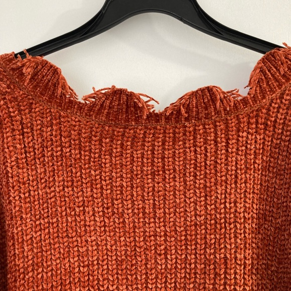 NWOT 🎀 Belle Du Jour Destructed Sweater - Picture 11 of 13